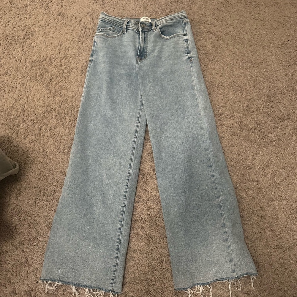 Kensie Light Blue Wide-Leg Raw Hem Jeans